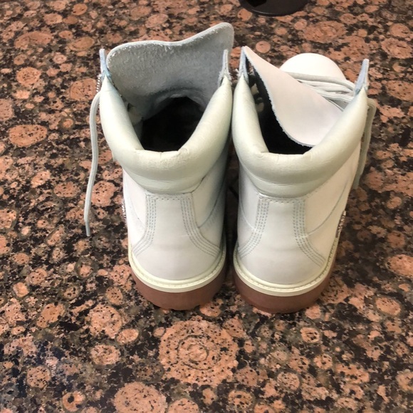 Timberland Men's Light Green Boots - Picture 4 of 6